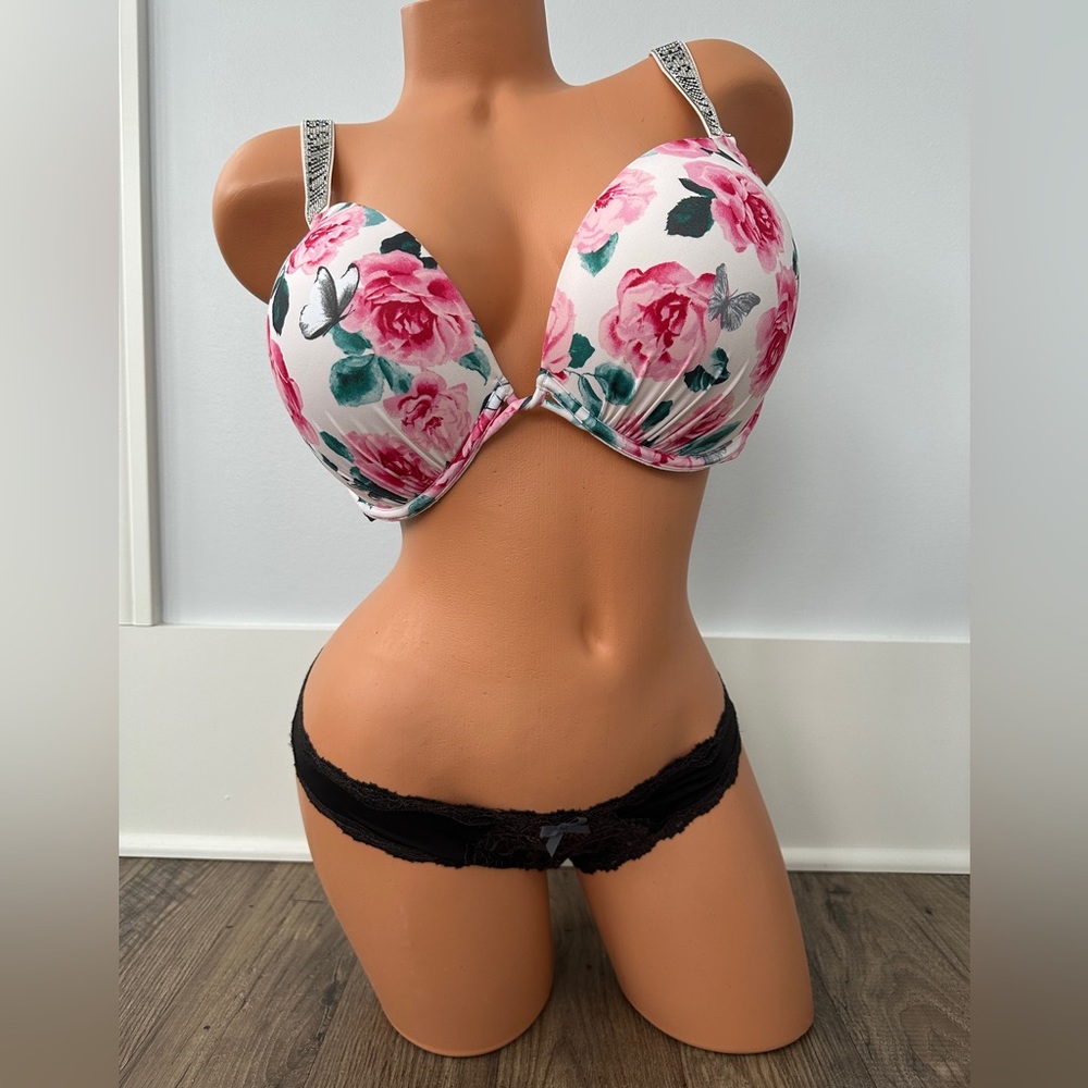 Victoria Secret brand new without tag flower print push-up swim top